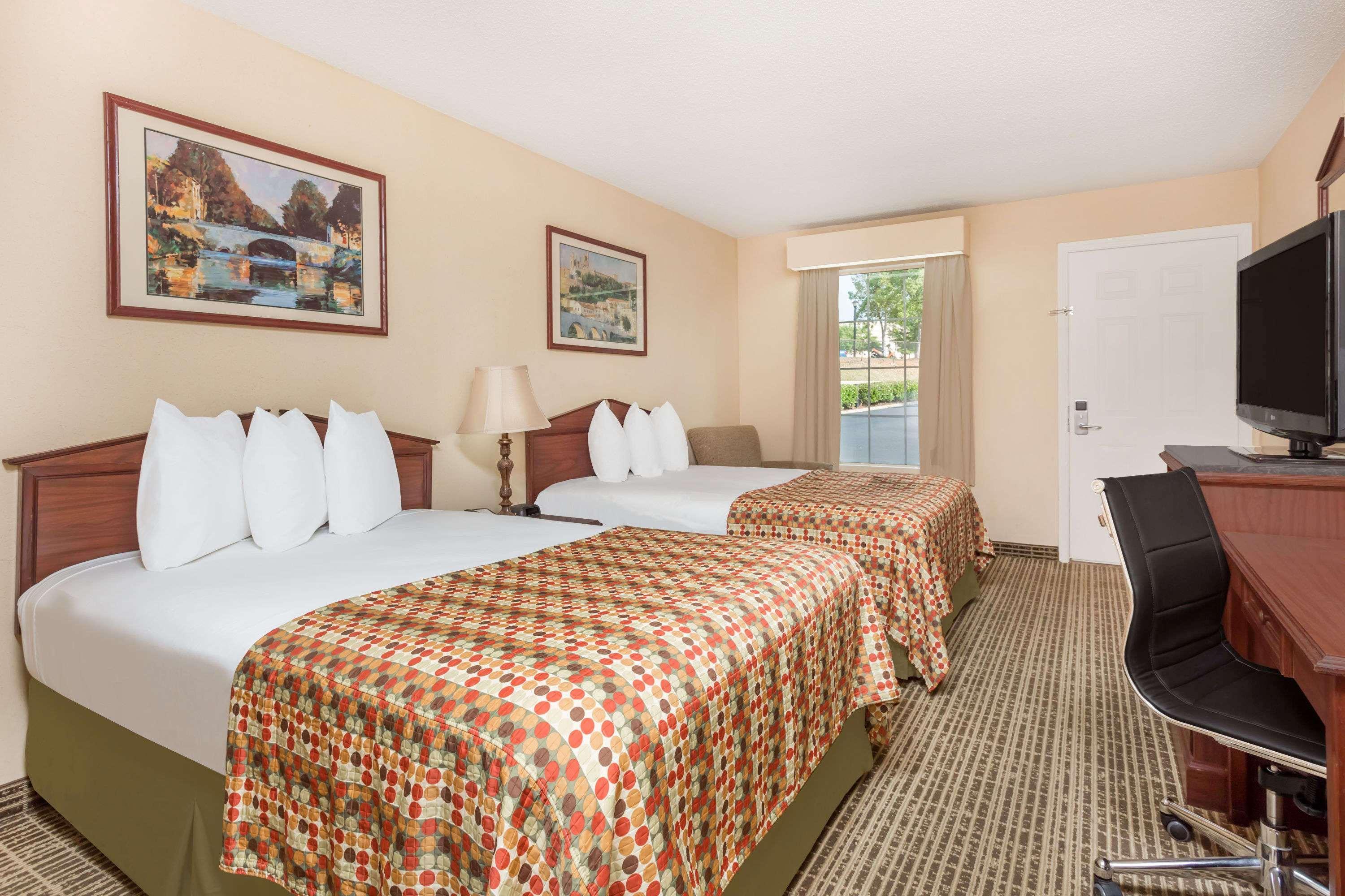 Baymont By Wyndham Anderson Clemson Hotel Ngoại thất bức ảnh