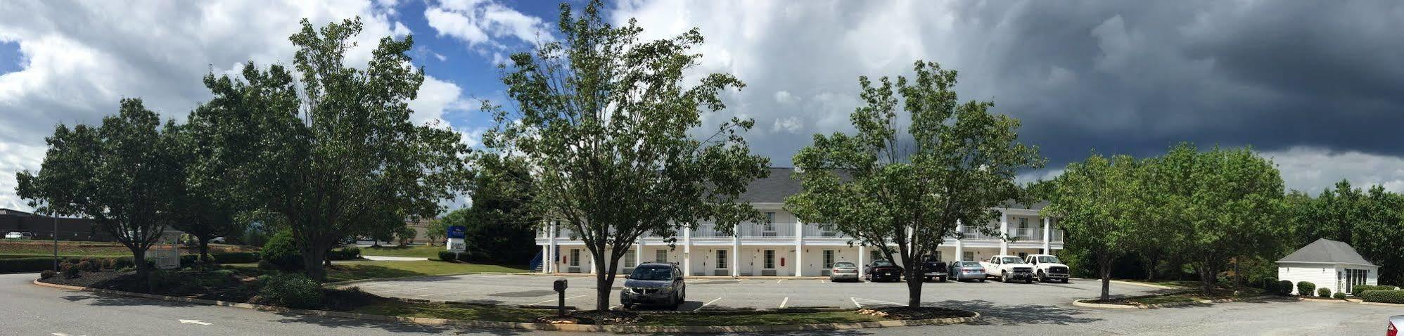 Baymont By Wyndham Anderson Clemson Hotel Ngoại thất bức ảnh